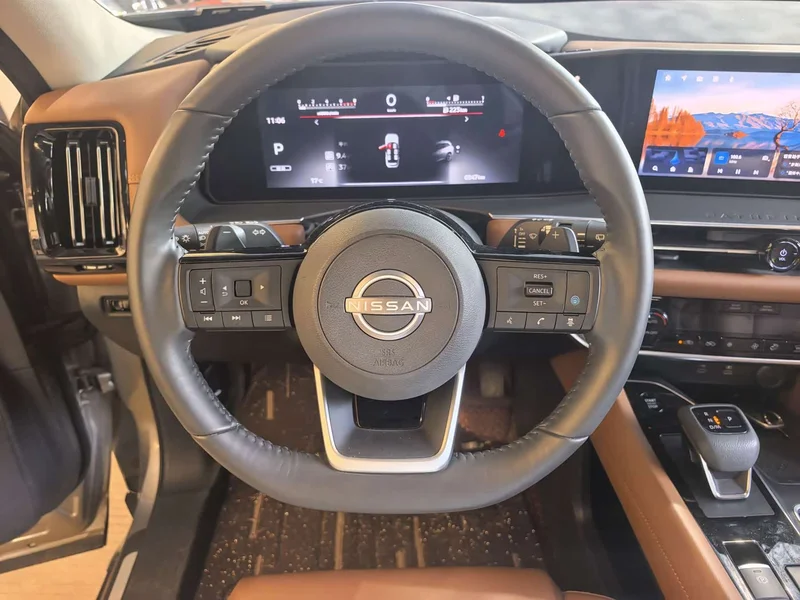 Nissan Pathfinder — фото 7