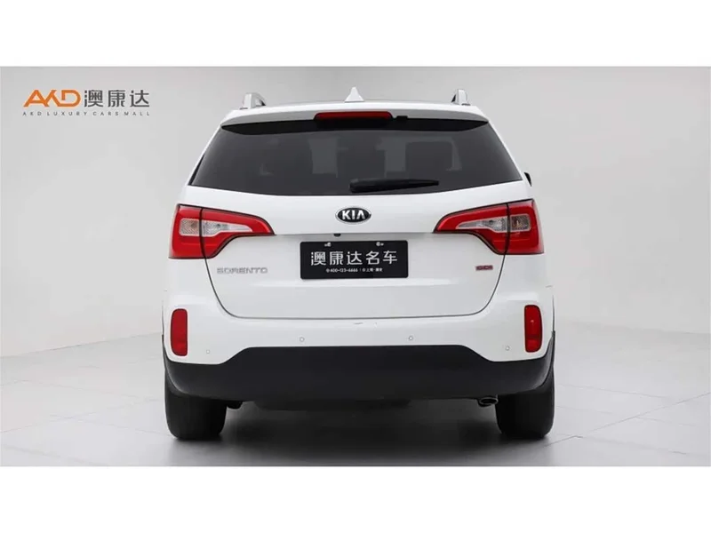 Kia Sorento — фото 4