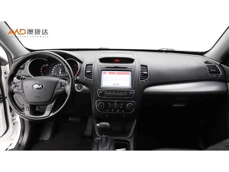 Kia Sorento — фото 5