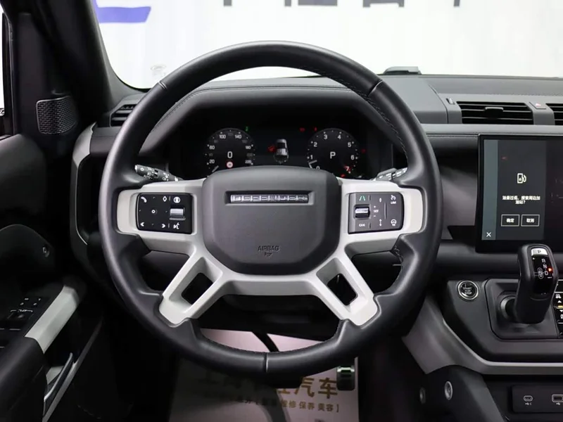 Land Rover Defender — фото 12