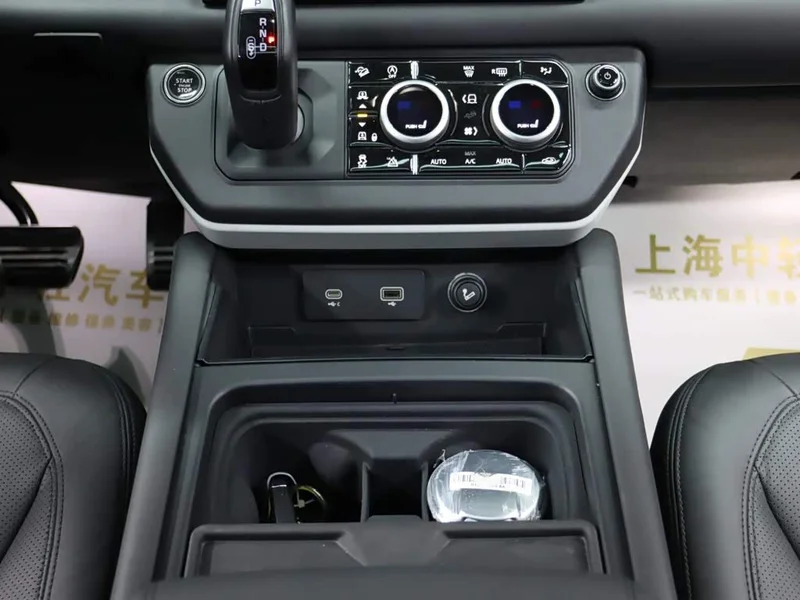 Land Rover Defender — фото 15