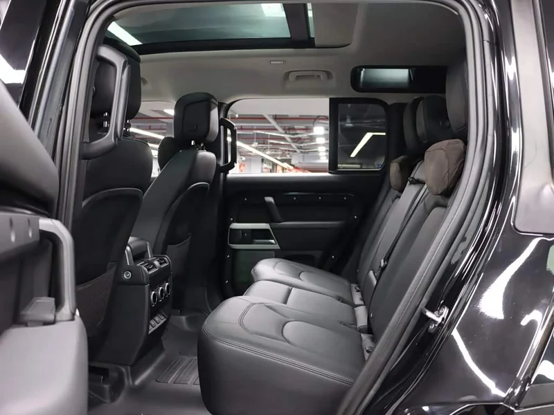 Land Rover Defender — фото 20