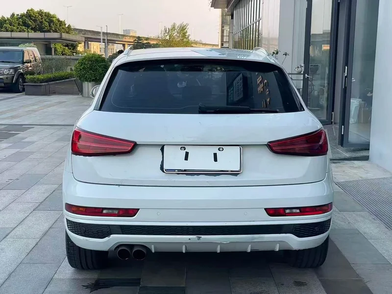 Audi Q3 — фото 17