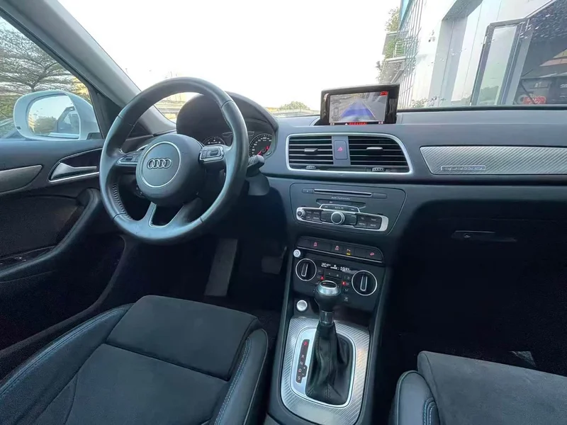 Audi Q3 — фото 10