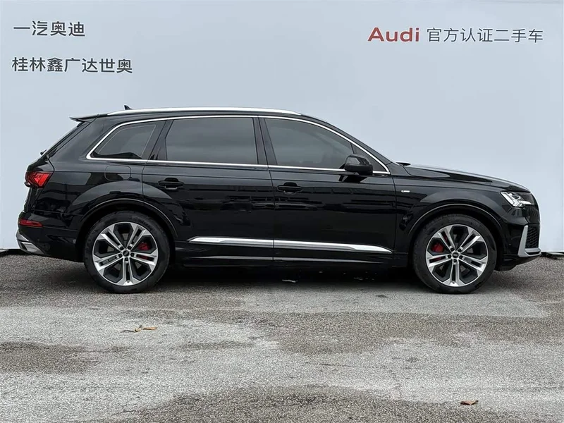 Audi Q7 — фото 3