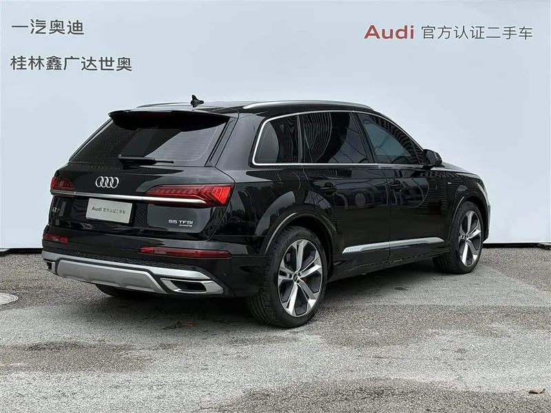 Audi Q7 — фото 5