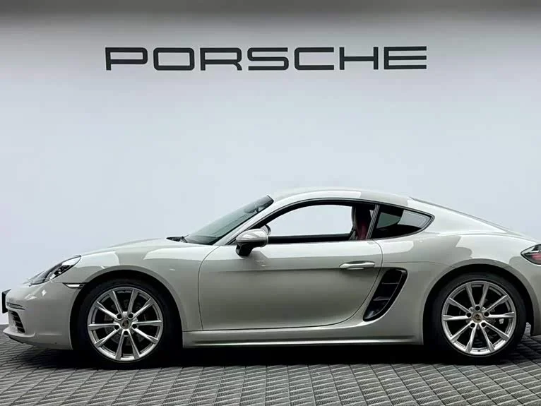 Porsche 718 — фото 5