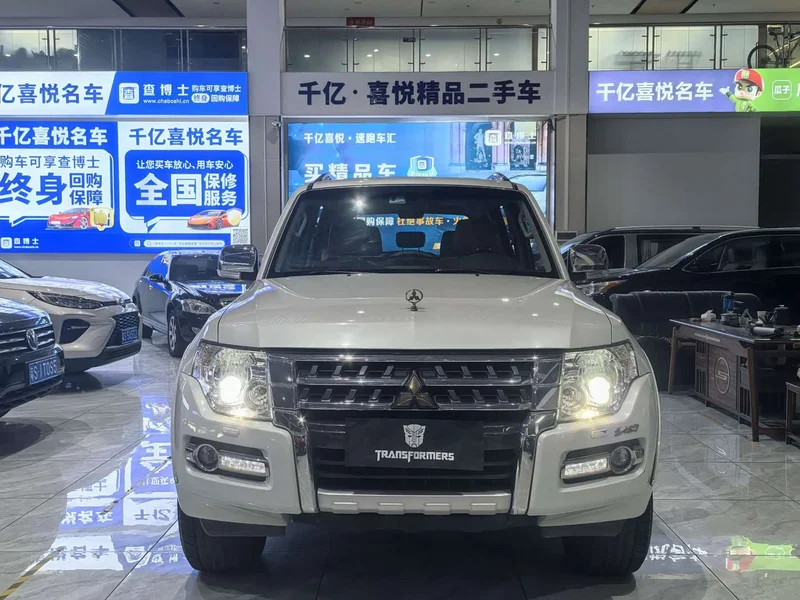 Mitsubishi Pajero (Imported) — фото 2