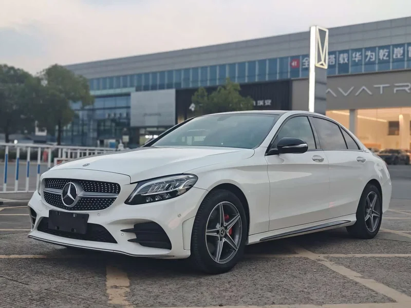 Mercedes-Benz C-Class — фото 1