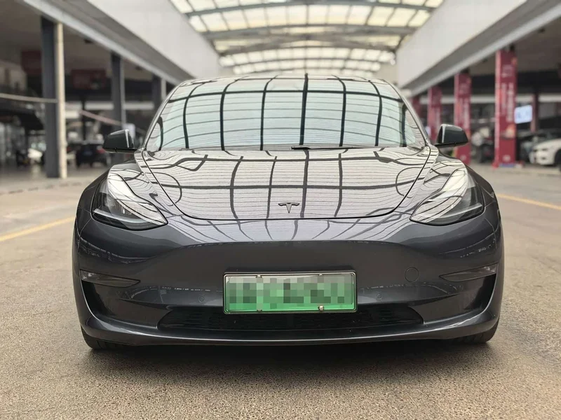 Tesla Model 3 — фото 2
