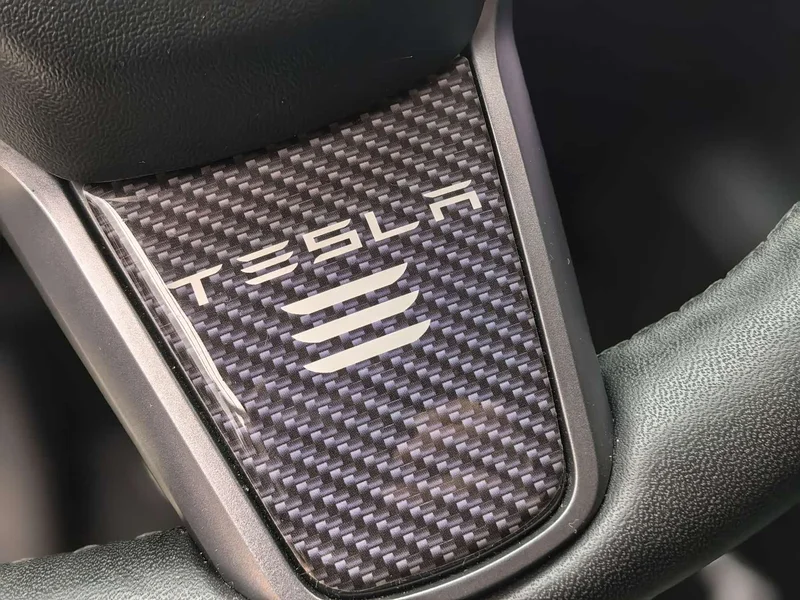 Tesla Model 3 — фото 9