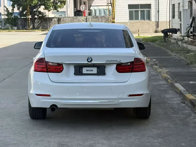 BMW 3-Series — фото 10