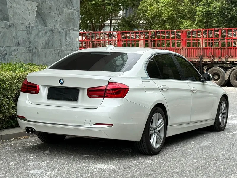 BMW 3-Series — фото 4