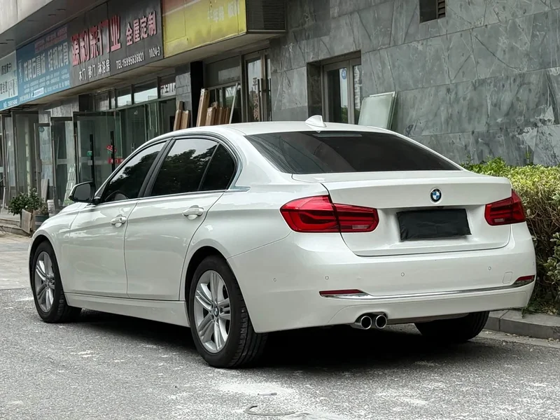 BMW 3-Series — фото 6