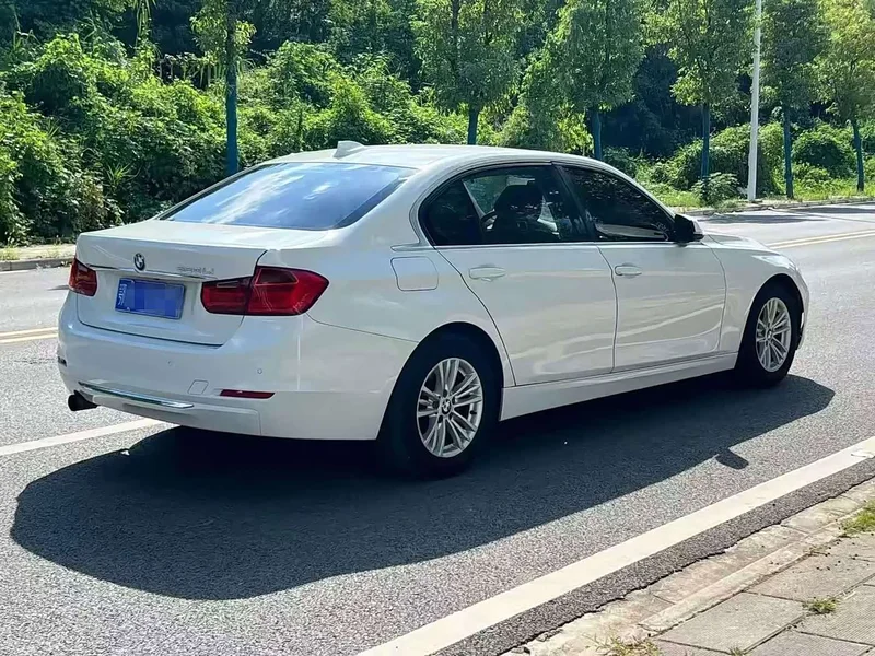 BMW 3-Series — фото 10