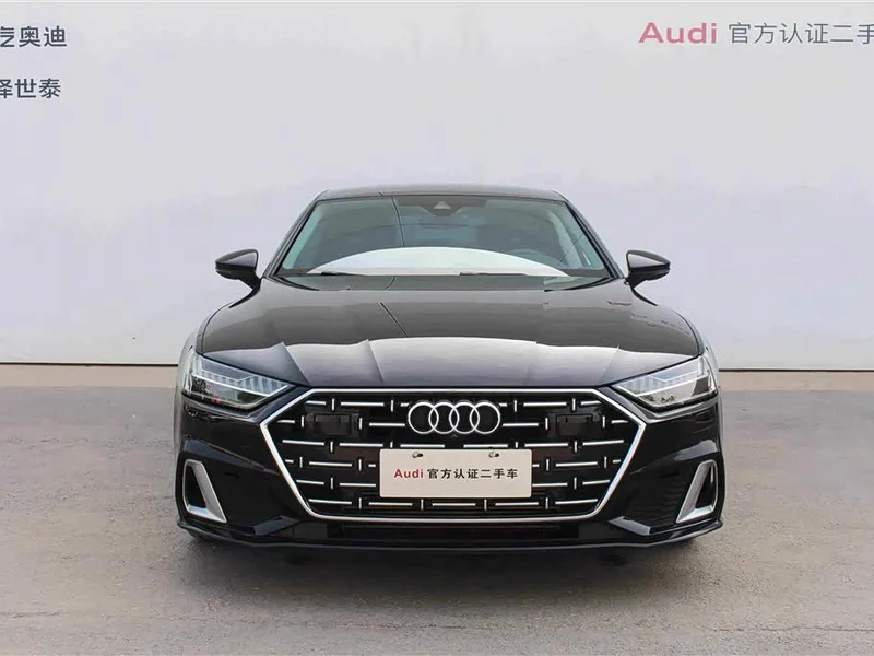 Audi A7L — фото 2