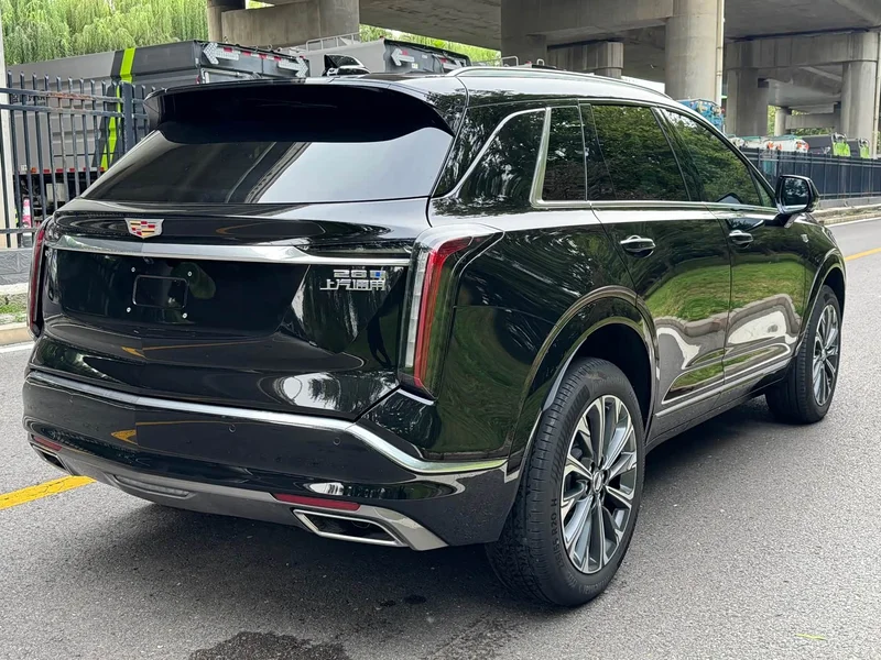 Cadillac XT5 — фото 7