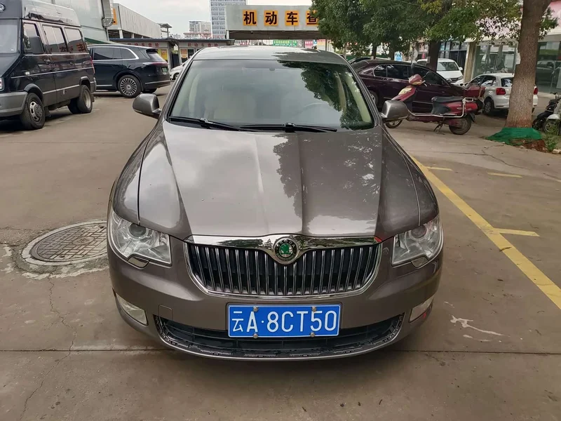 Volkswagen Superb — фото 2