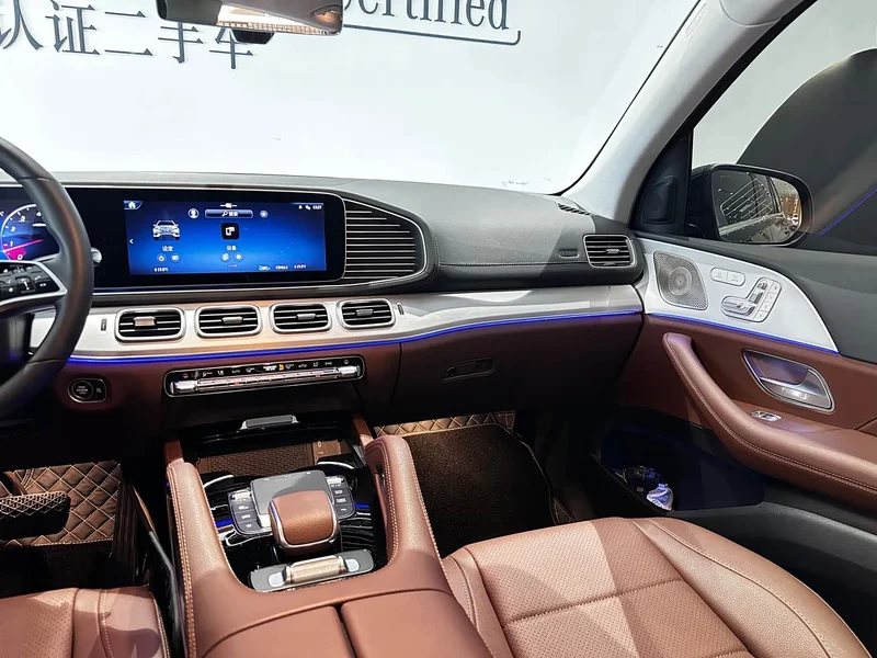 Mercedes-Benz GLS — фото 11