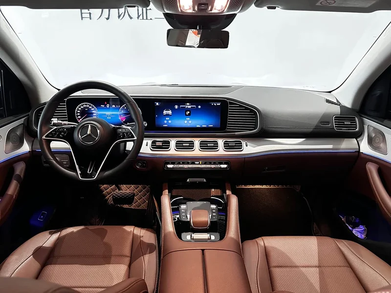 Mercedes-Benz GLS — фото 9