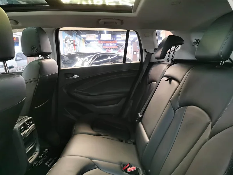 Buick Envision Plus — фото 13