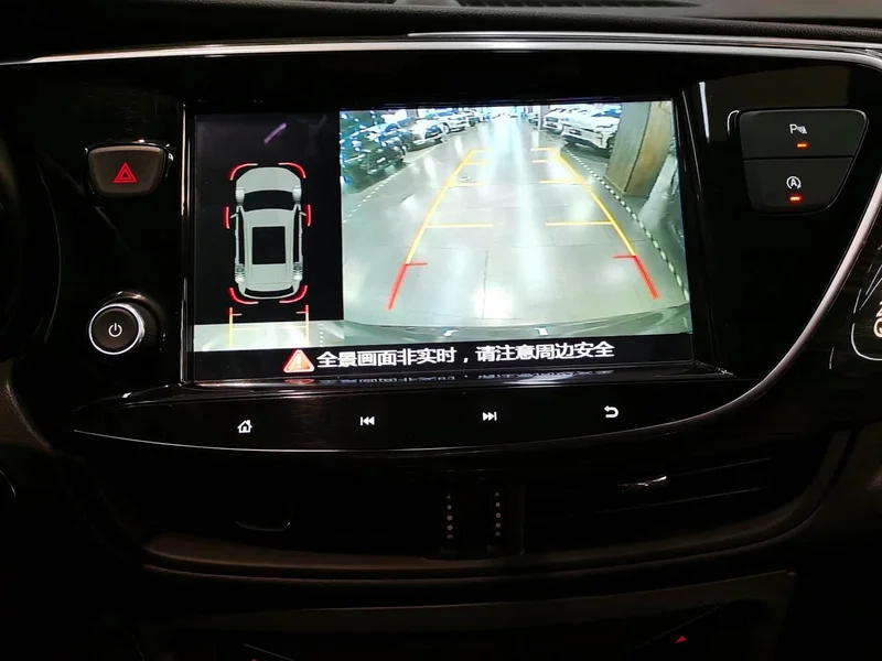Buick Envision Plus — фото 8