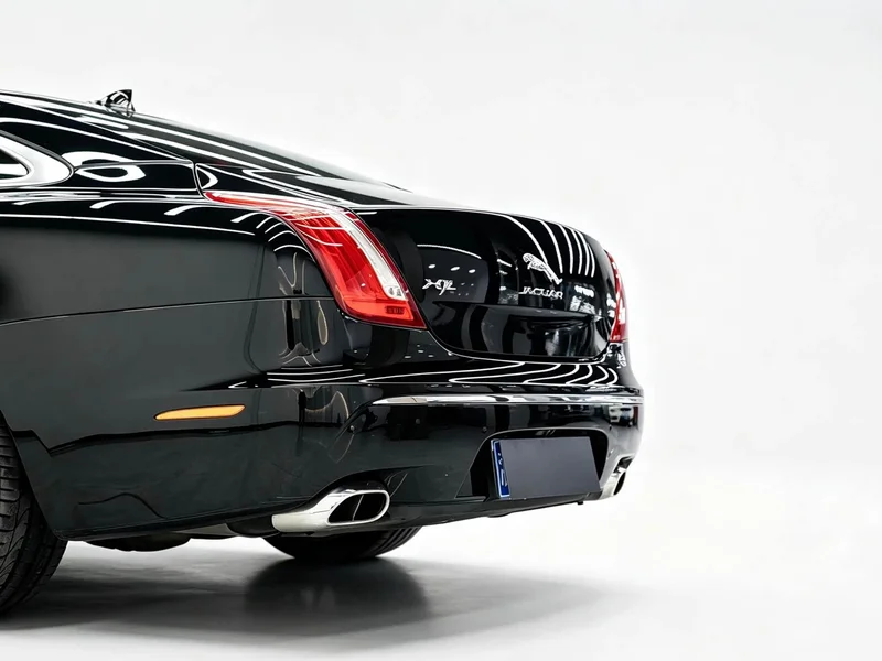 Jaguar XJ — фото 4