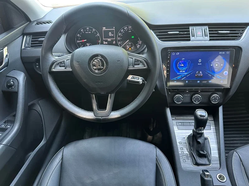 Volkswagen Octavia — фото 6