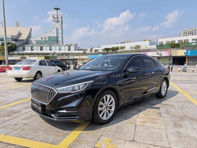 Hongqi H5 — фото 1