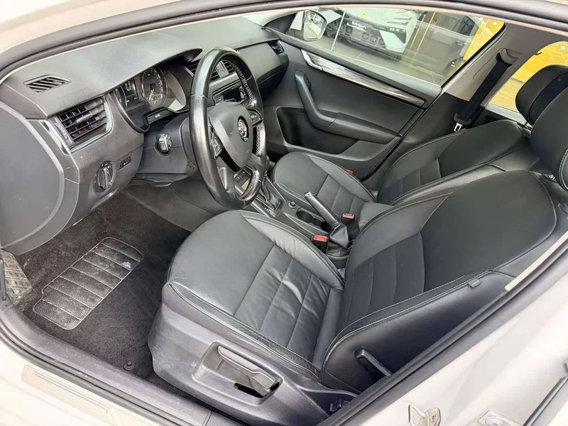 Volkswagen Octavia — фото 12