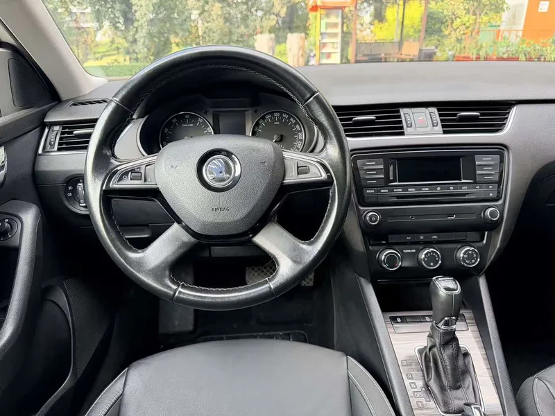 Volkswagen Octavia — фото 14
