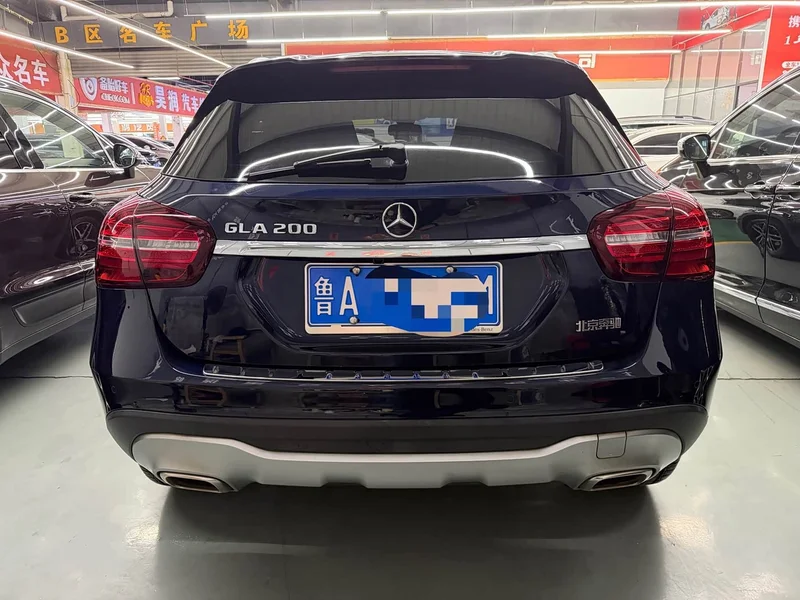 Mercedes-Benz GLA — фото 10