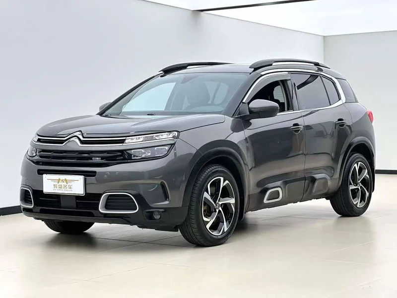 Peugeot C5 Aircross — фото 1