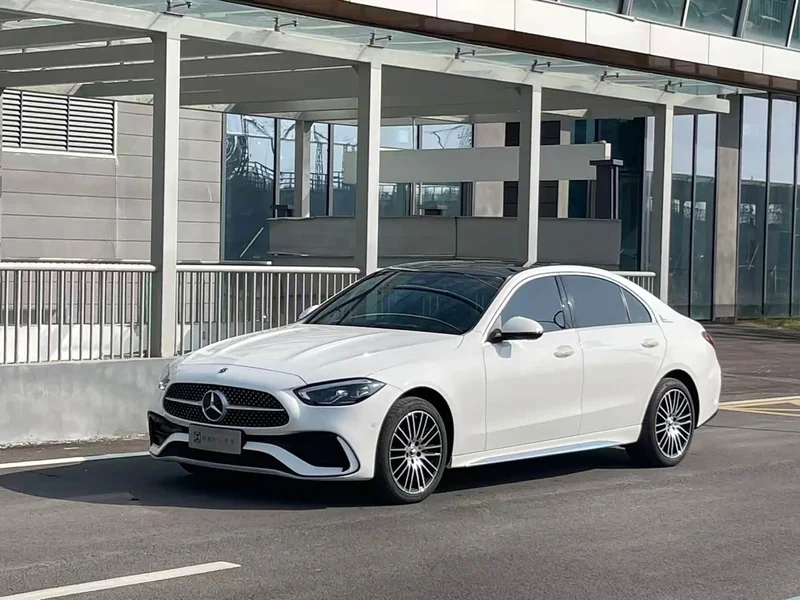 Mercedes-Benz C-Class — фото 1