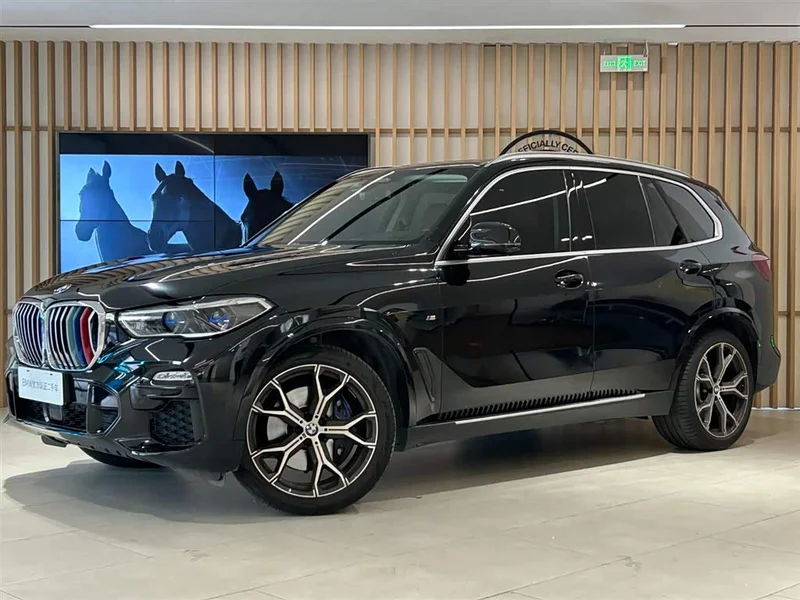 BMW X5 — фото 1
