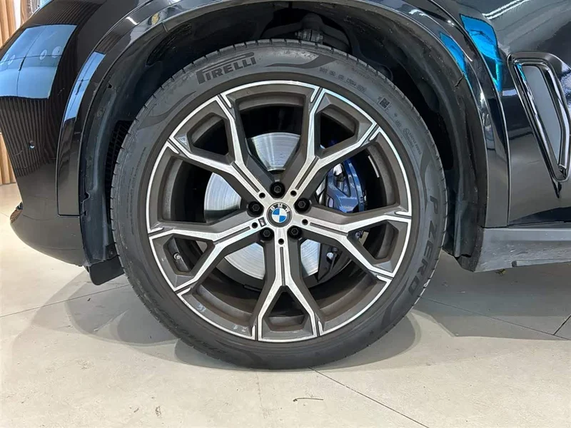 BMW X5 — фото 11