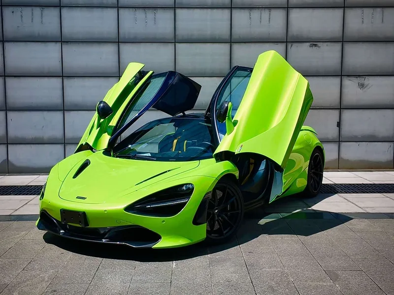 McLaren 720S — фото 1
