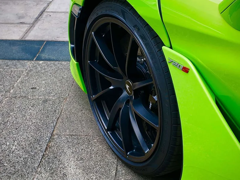 McLaren 720S — фото 14