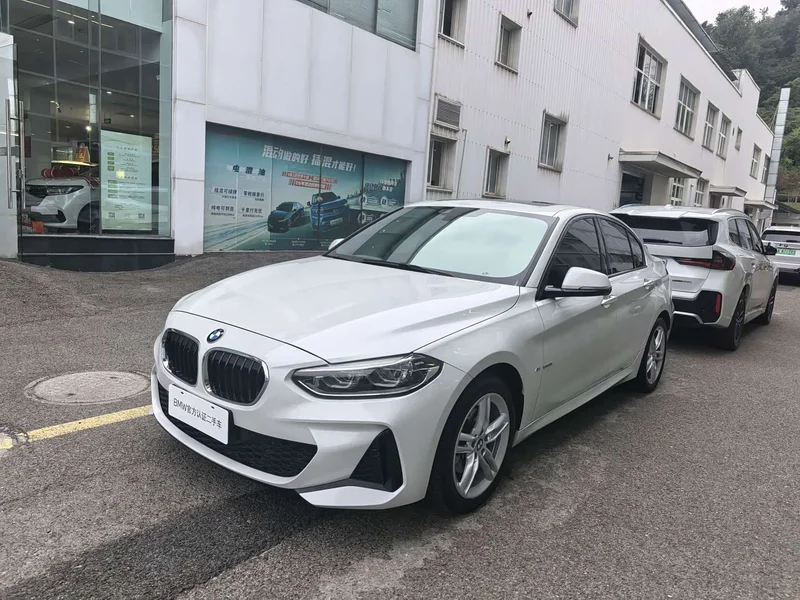 BMW 1-Series — фото 1