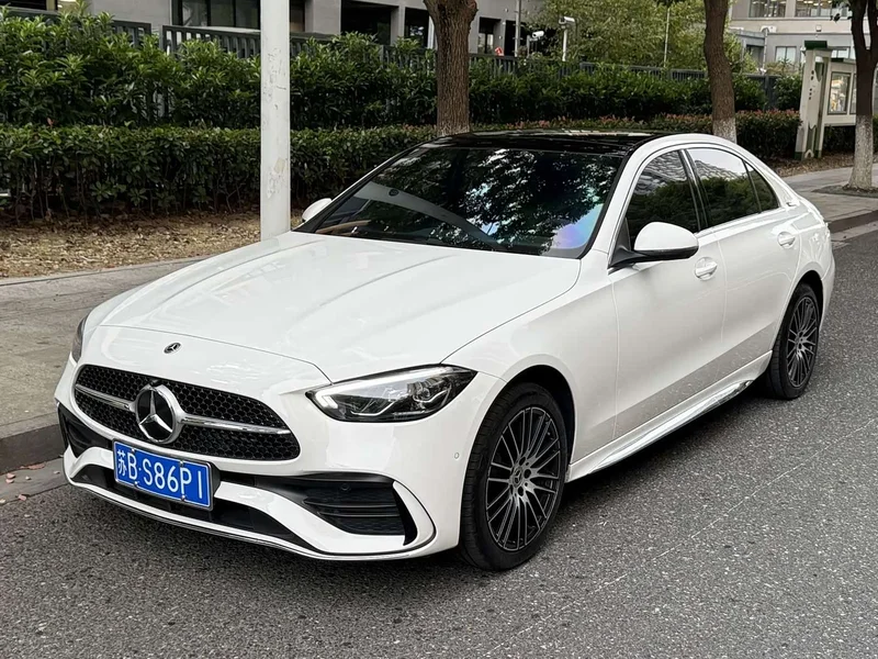 Mercedes-Benz C-Class — фото 1