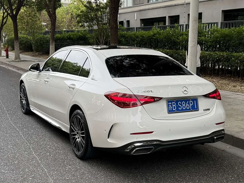 Mercedes-Benz C-Class — фото 12