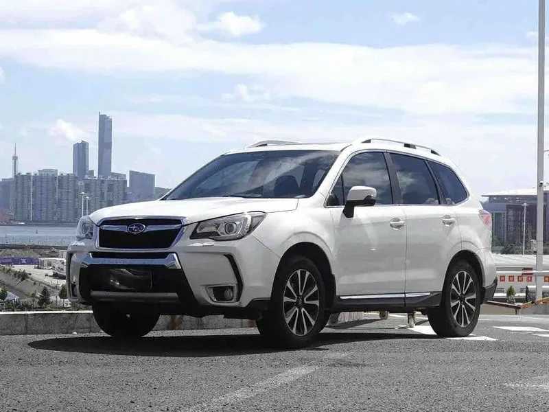 Subaru Forester — фото 1
