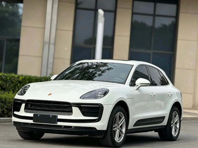 Porsche Macan — фото 1