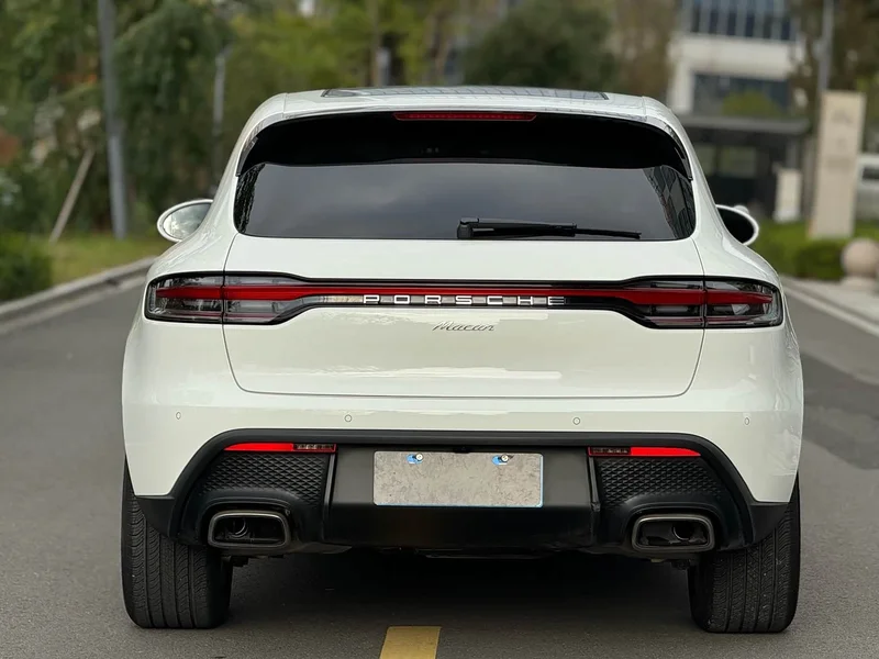 Porsche Macan — фото 9