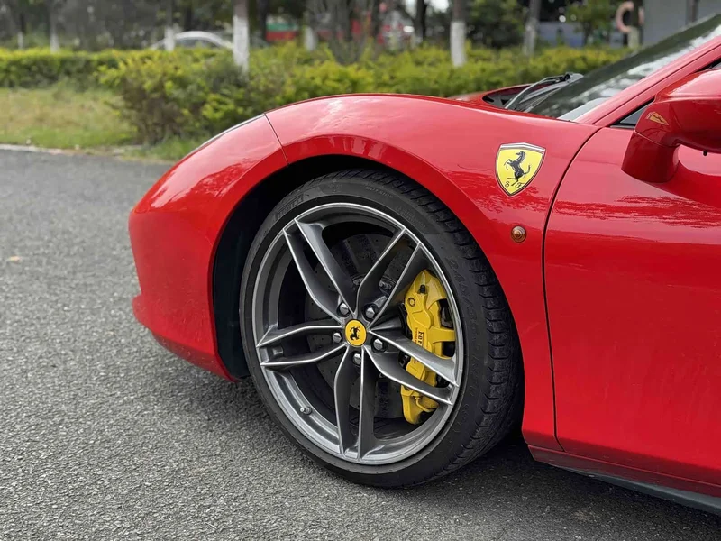 Ferrari 488 — фото 7