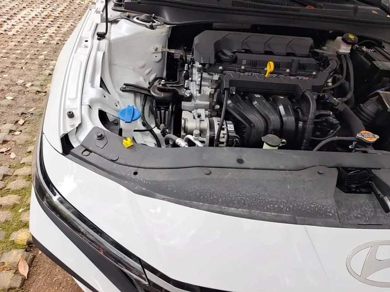 Hyundai Elantra — фото 20