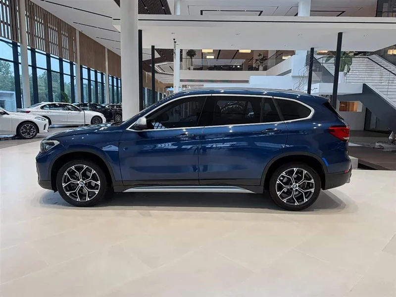 BMW X1 — фото 12