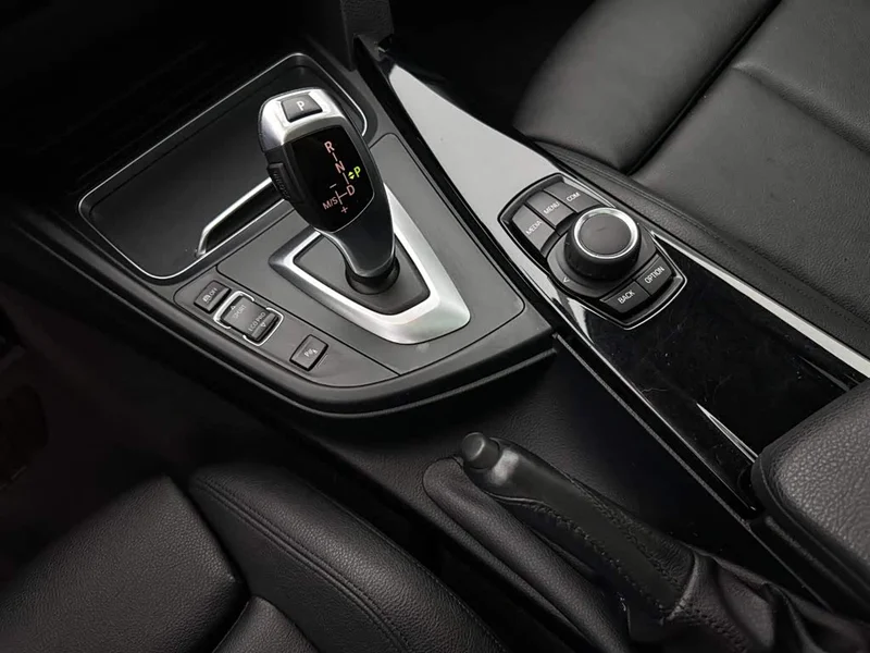 BMW 3 Series GT — фото 13