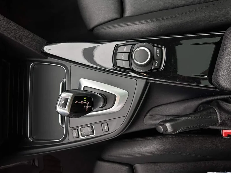 BMW 3 Series GT — фото 14