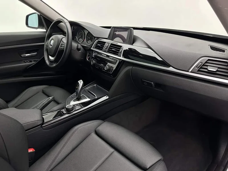 BMW 3 Series GT — фото 18